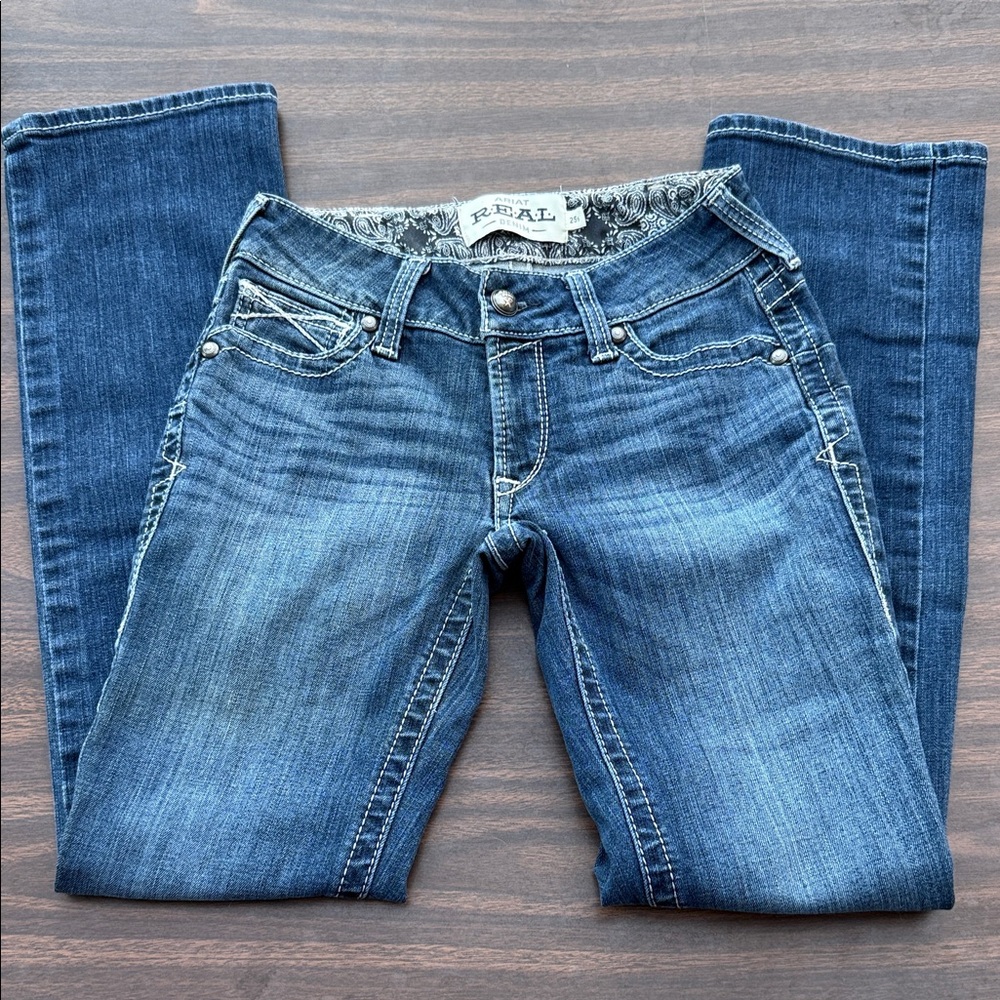 Ariat - Picture 2 of 3